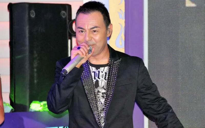 “1,90 qızlarla sevgili olduğum üçün qısa görünürəm”