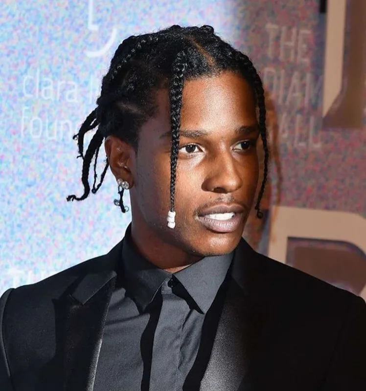 Rihannanın sevgilisi azadlıqda