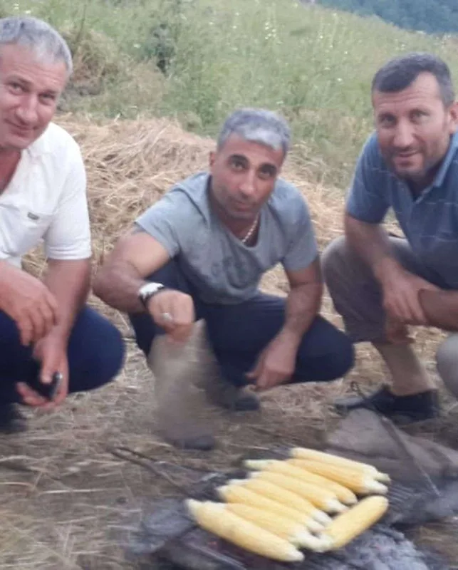 Şəhid olmuş dostu ilə görüntülərini paylaşdı