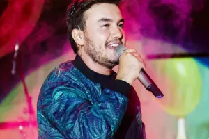 Mustafa Ceceli Bakıda - Video