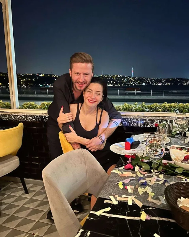 Merve sayəsində qazandığı pullardan ona vermir