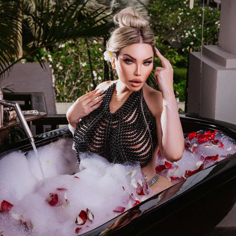 Əvvəl Ken, indi Barbi olmaq istəyir - Bakıya gəldi