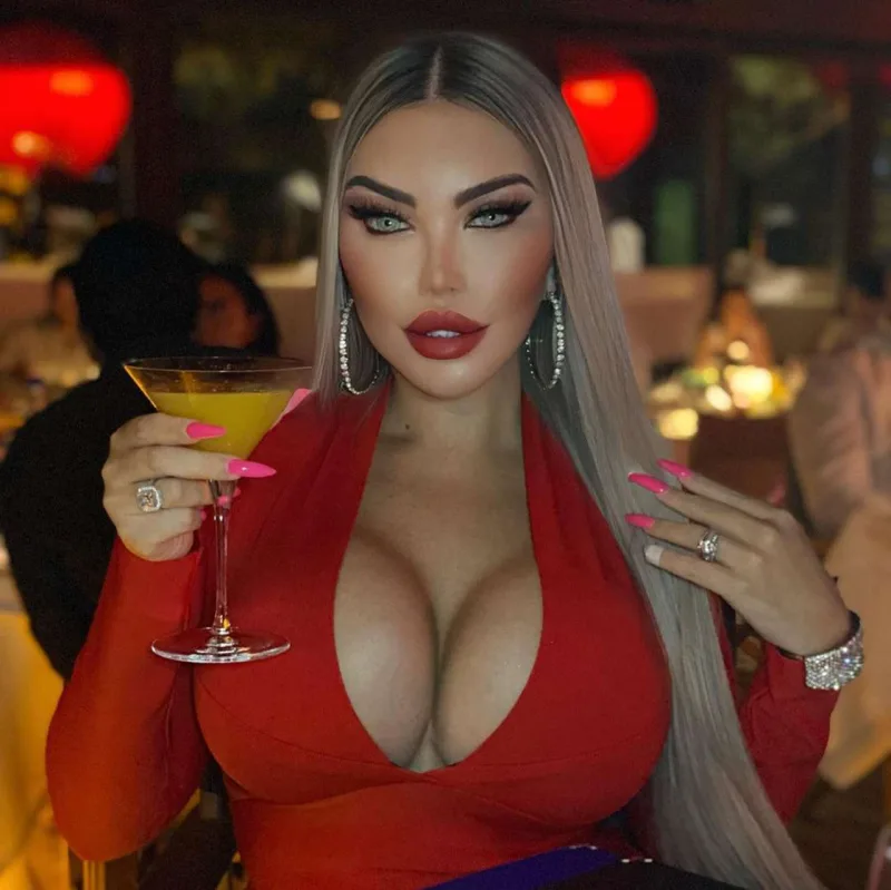 Əvvəl Ken, indi Barbi olmaq istəyir - Bakıya gəldi