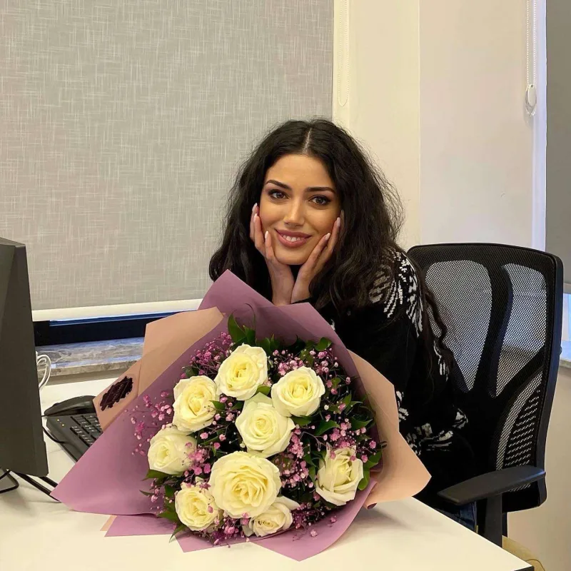 İTV-nin aparıcısı evlənir