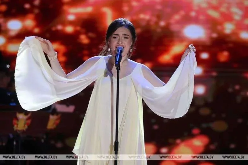 Səbinə yer tutmadı