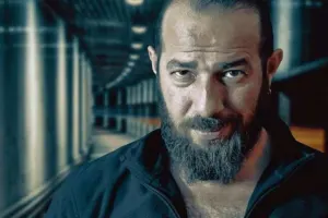 “Seriallar, filmlər qadının “bədən”dən ibarət olduğunu aşılayır”