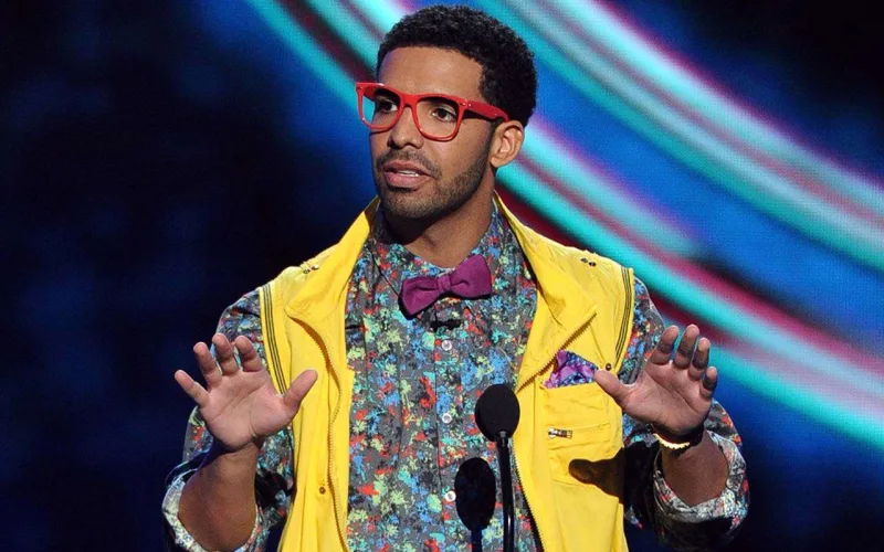 Klubda marixuana çəkdi, tutuldu