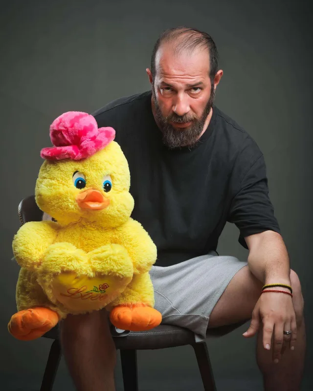 “Seriallar, filmlər qadının “bədən”dən ibarət olduğunu aşılayır”