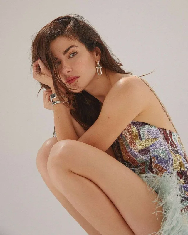 “Özünü tərifləmək leqal olmalıdır”