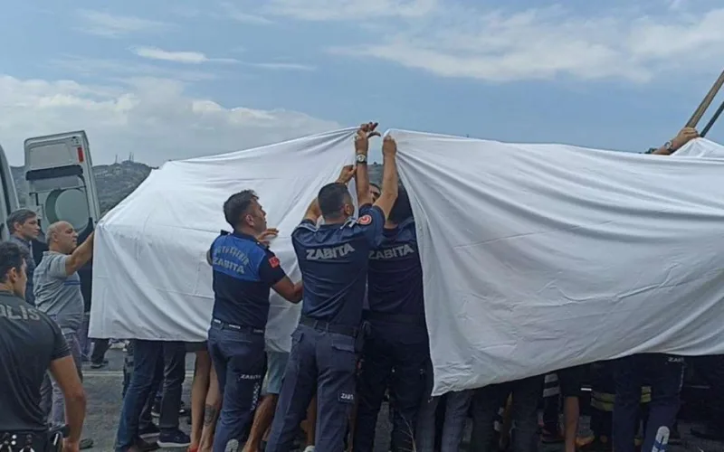 Tatlıses özündən 49 yaş kiçik qızla sevgilidir