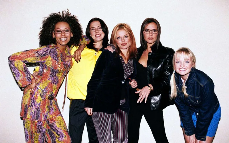 “Spice Girls” 25 il sonra...