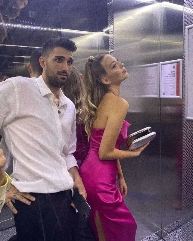 İdodan həyat yoldaşına 200 minlik sürpriz