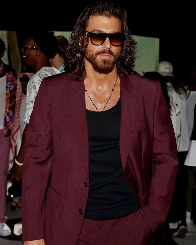 Can Yaman İtaliyada iş adamı olacaq