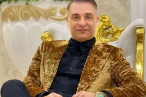 Rüfət yeni avtomobilini nümayiş etdirdi