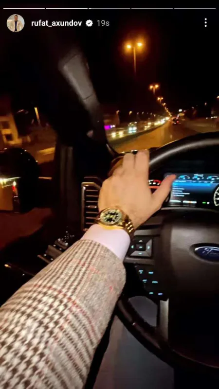 Rüfət yeni avtomobilini nümayiş etdirdi