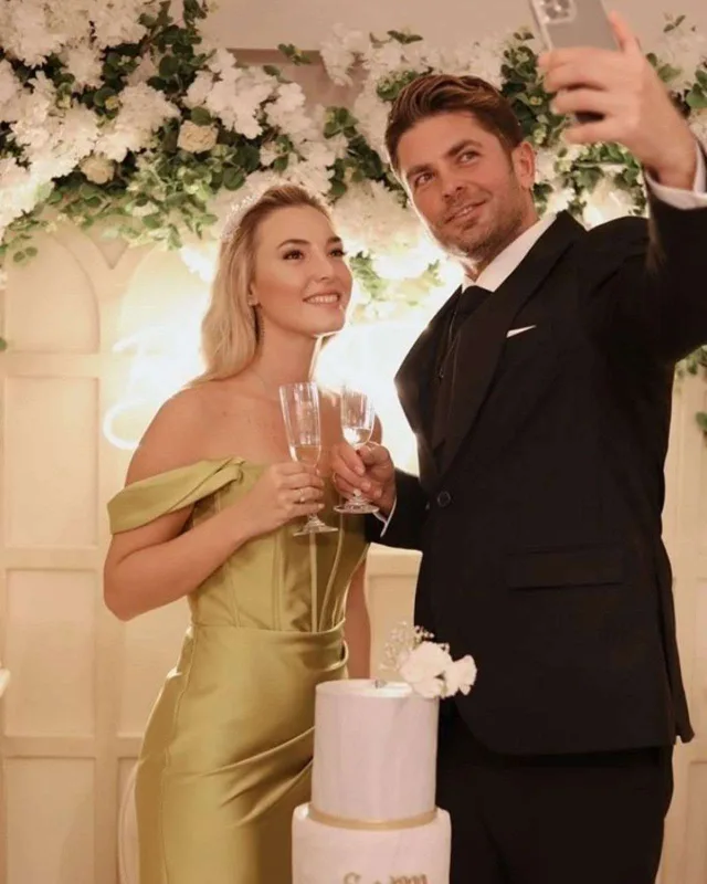 “Survivor” iştirakçıları nişanlandı