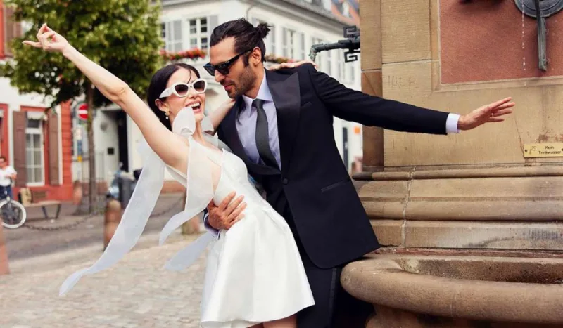 Özgenin 66 minlik nikah “look”u