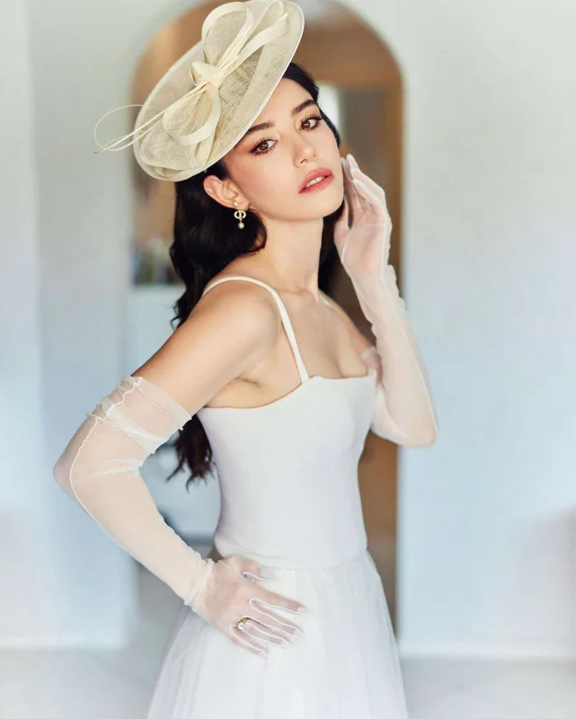 Özgenin 66 minlik nikah “look”u