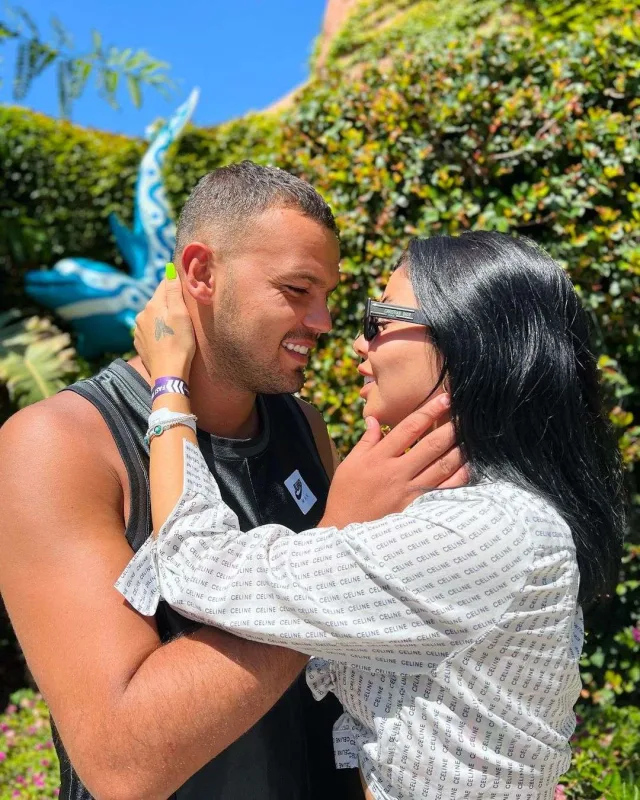 10 min dollarlıq tətil