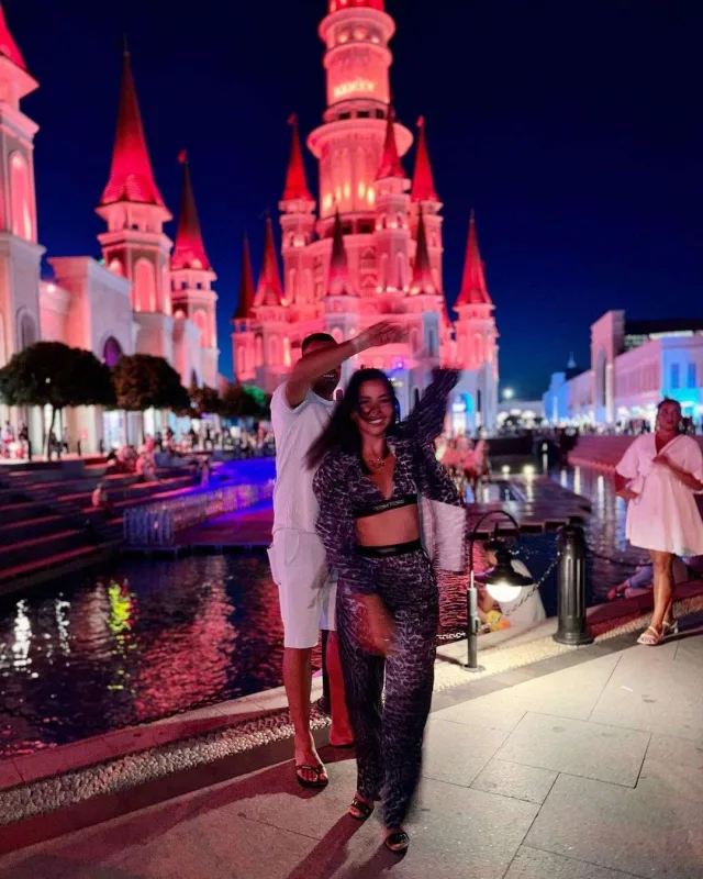 10 min dollarlıq tətil