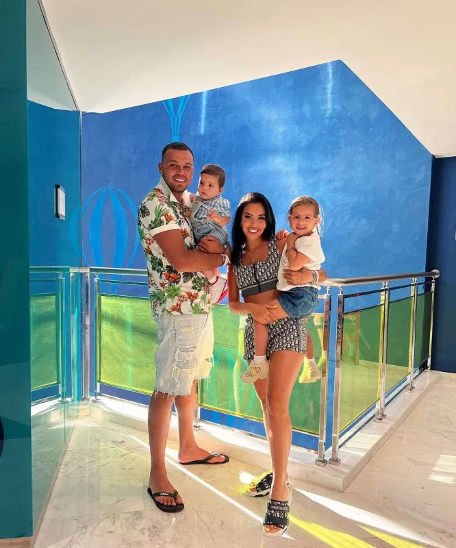 10 min dollarlıq tətil