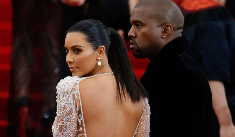 Kanye Kardaşyanın anasını ələ saldı