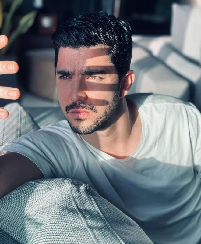 Hande Kaanla sevgili olduğunu təsdiqlədi