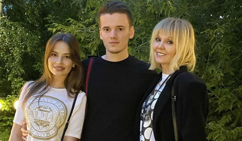 Valeriyanın oğlu və gəlini Rusiyadan qaçıb