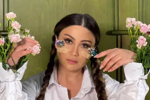 Damla “İlan” üçün müxtəlif obrazlarda
