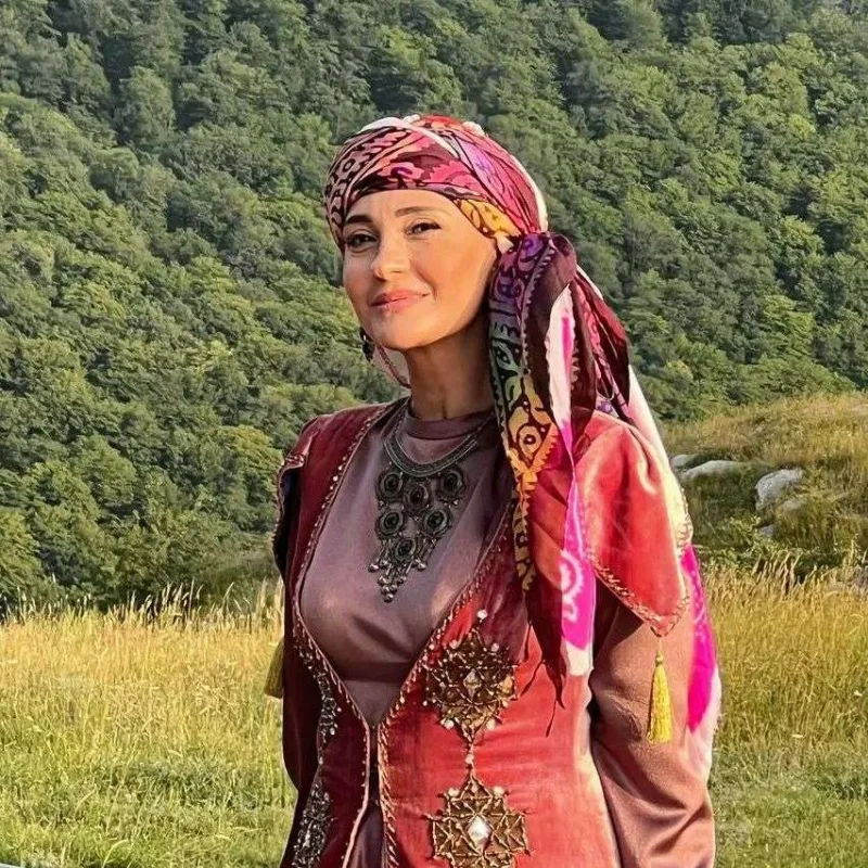 Gülzar Qurbanova Məhsəti Gəncəvi obrazında