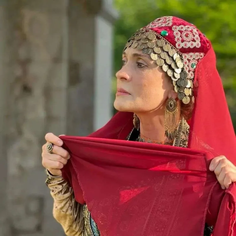 Gülzar Qurbanova Məhsəti Gəncəvi obrazında