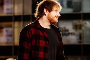 Ed Şirandan 100 milyon istəyirlər