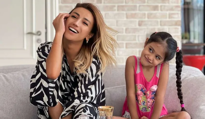 Röya Nailə Mirməmmədlinin nəvəsi ilə