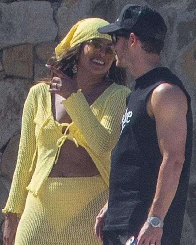 Priyankayla əri Meksikada