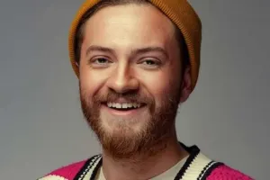 Səhnədə Nadiri o müşayiət edəcək