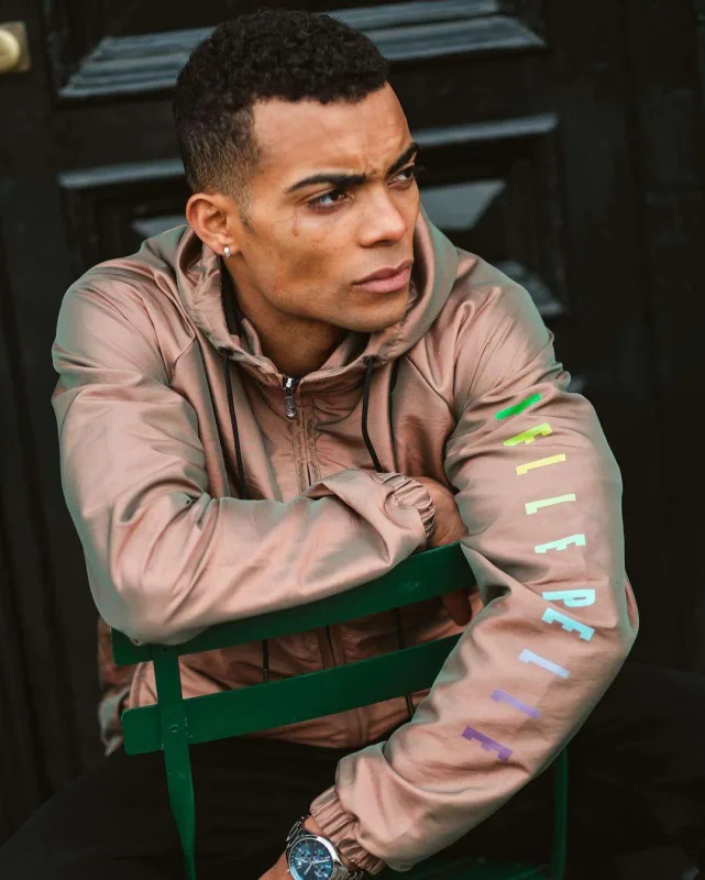 Səhnədə Nadiri o müşayiət edəcək