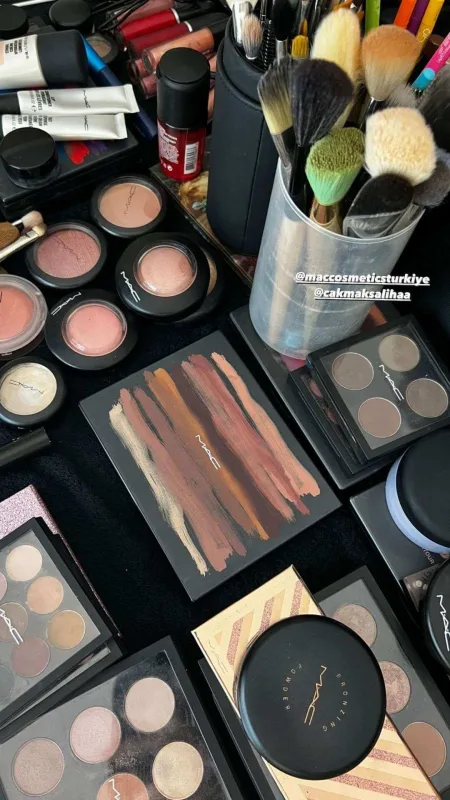 Bacısı Hadisenin toyuna belə gedib