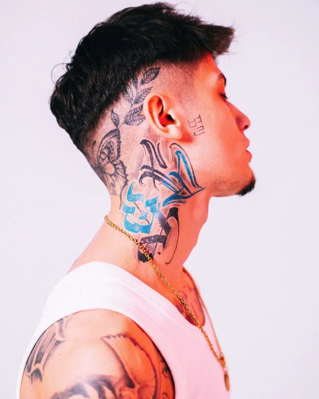 Türk reperə silahlı hücum!