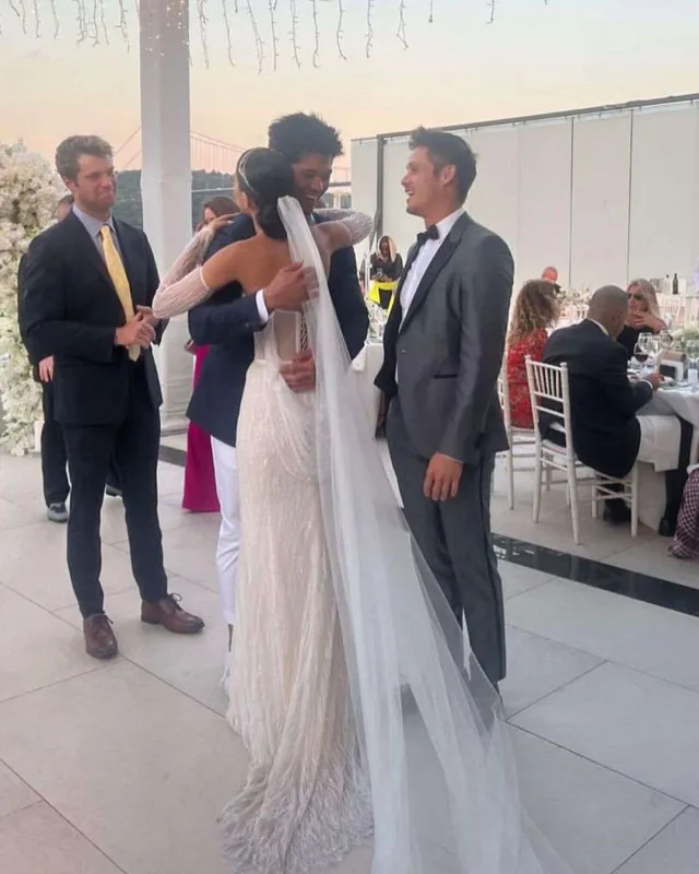 “Netflix”in aktyoru türk xanımla evləndi