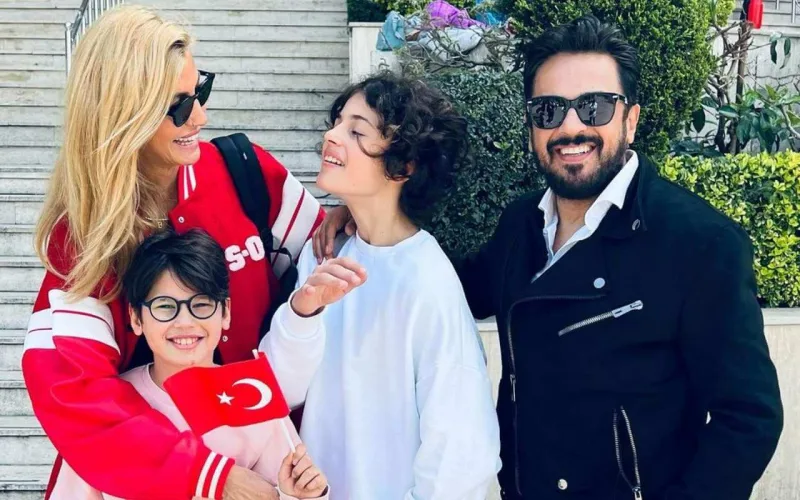 İmzaladıqları müqavilə illər sonra ortaya çıxdı