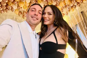 Demetin 1 milyonluq toy hədiyyəsi