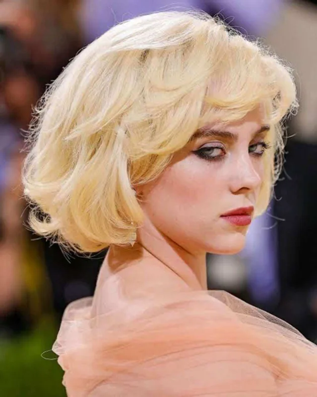 “Met Gala” tarixinin ən yaxşı “look”ları...