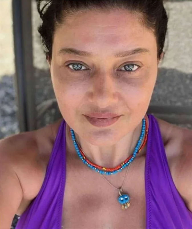 Makiyajsız halı gündəm oldu