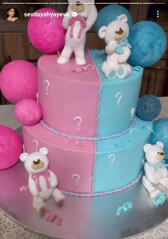 Sevda “Baby shower” partisi etdi