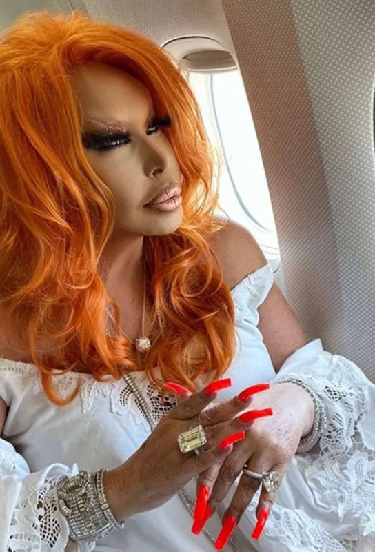 Bülent Ersoy “Hürrem” stilindən vaz keçmir