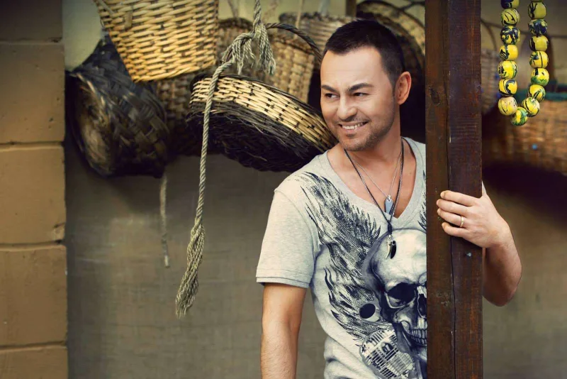 İnternetdən ən ucuz məhsulları alır