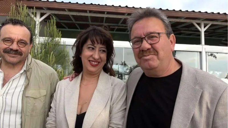 5 illik sevgilisi ilə nişanlandı