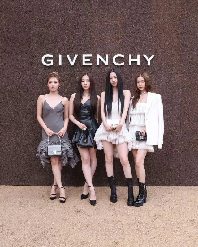 Məşhurlar “Givenchy” dəfiləsində