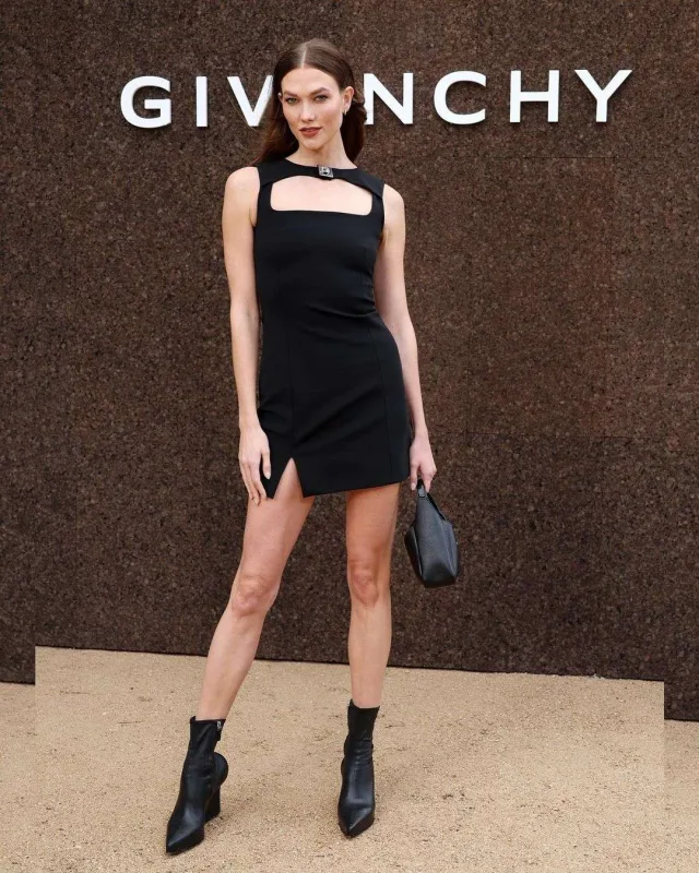 Məşhurlar “Givenchy” dəfiləsində
