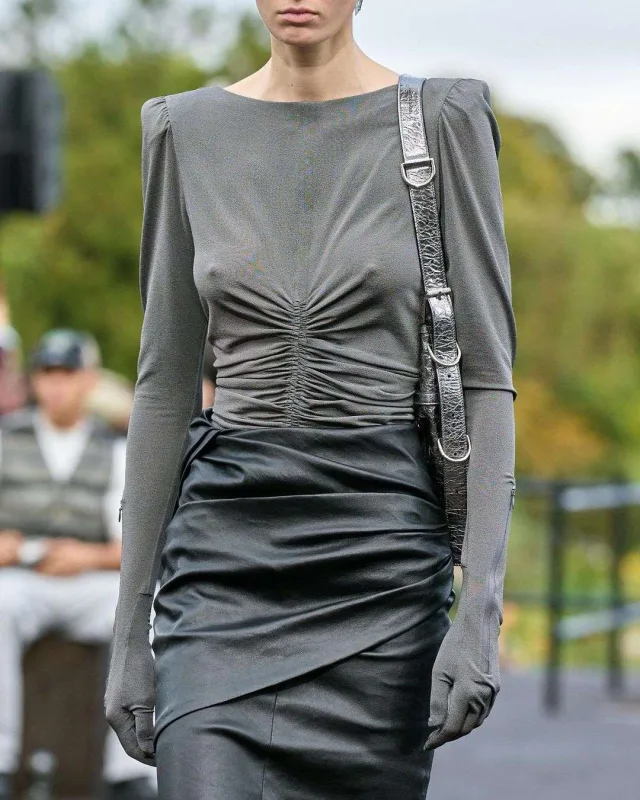 Məşhurlar “Givenchy” dəfiləsində